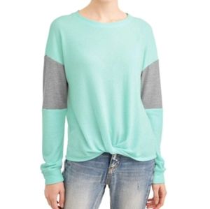 Twisted front waffle top